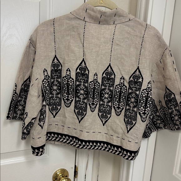 Banana Republic Beige and Black Patterned Top - Picture 5 of 5